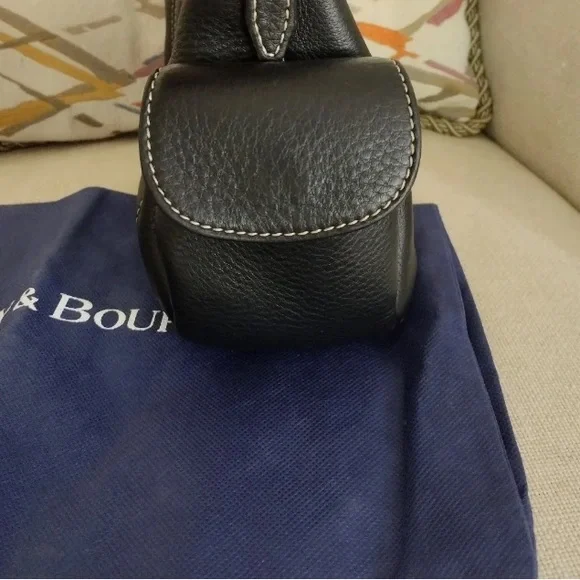 Dooney and bourke bag - Picture 4 of 6